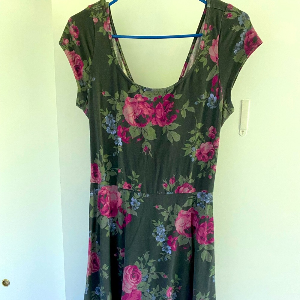 Green American eagle dress with cross back